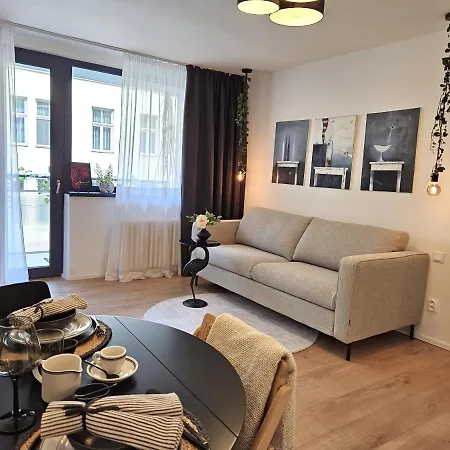 Design Apt In Old Town-Free Parking-Balcony Pressburg Exterior foto